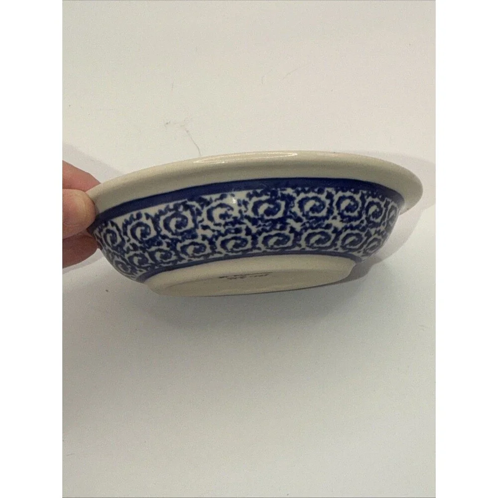 Boleslawiec Polish Pottery Handmade Soap Dish With Ridges